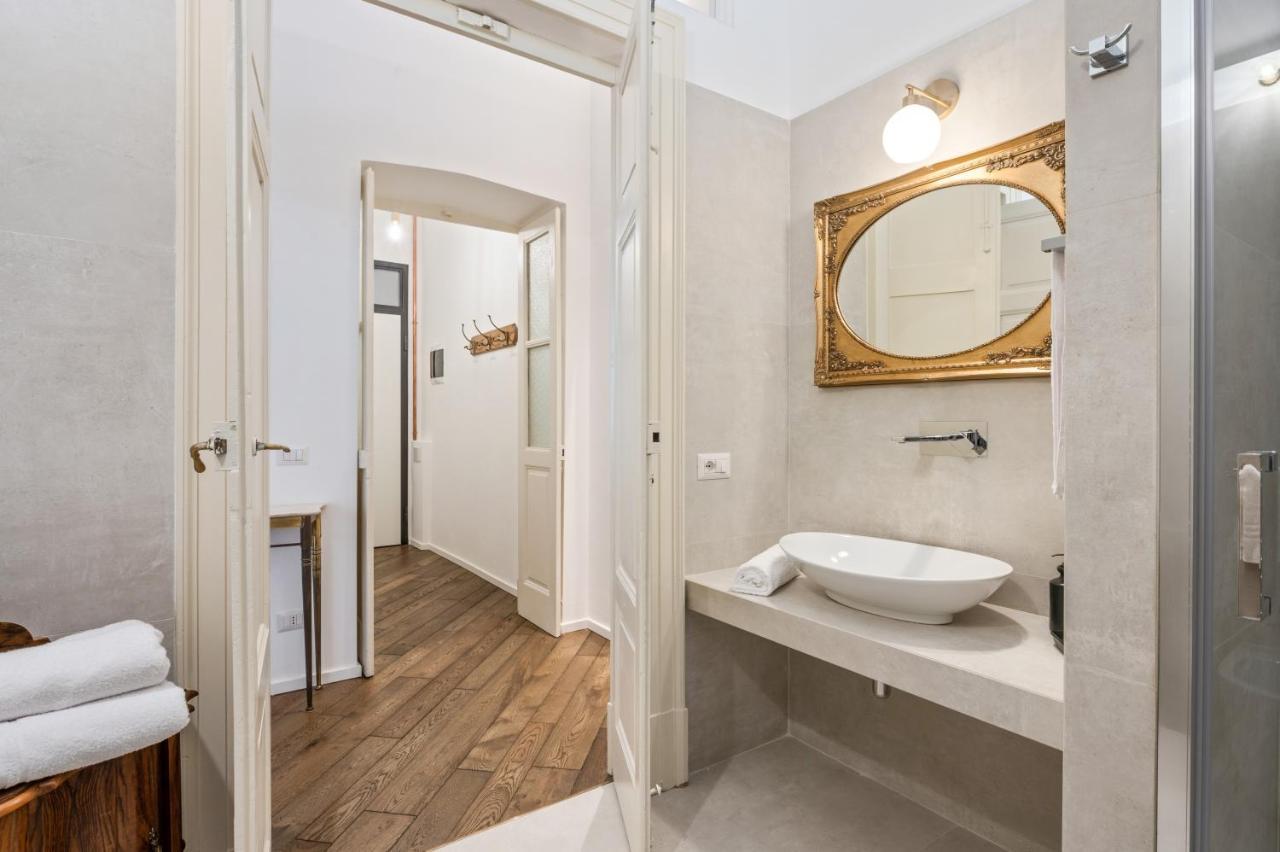 Apartment Palazzo Della Pilotta Roomy And Quiet Flat