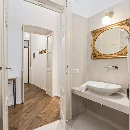 Palazzo Della Pilotta Roomy And Quiet Flat Parma Exterior photo