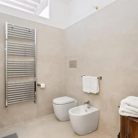 Palazzo Della Pilotta Roomy And Quiet Flat Parma Exterior photo
