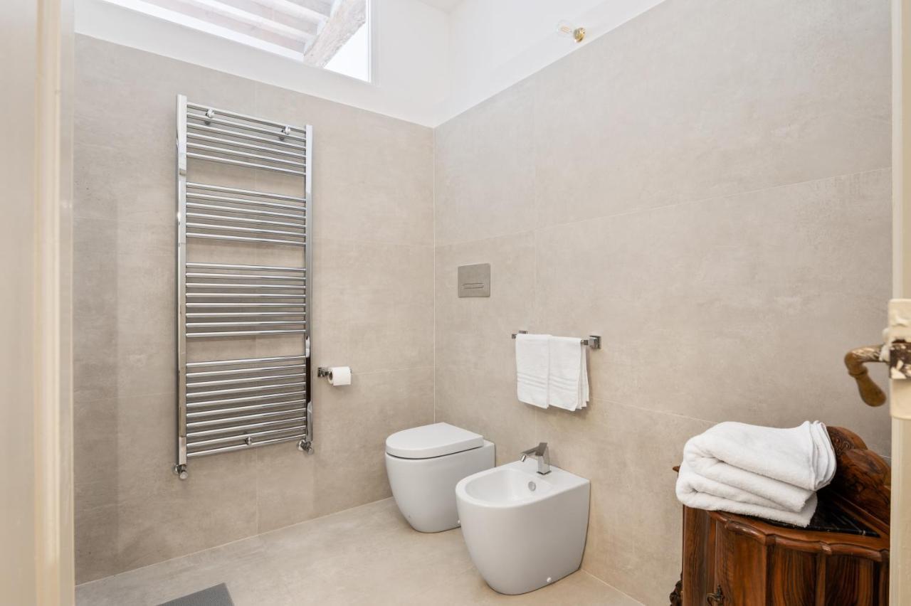Palazzo Della Pilotta Roomy And Quiet Flat Appartement